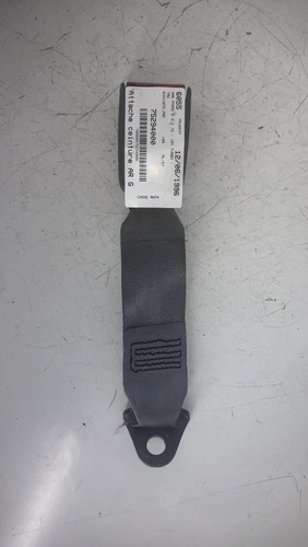 Attache ceinture arriere