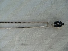 Pendentif saphirs + chaîne or blanc