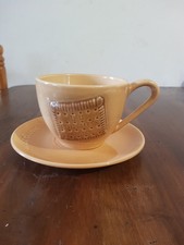 Grande tasse petit - grande, beurre