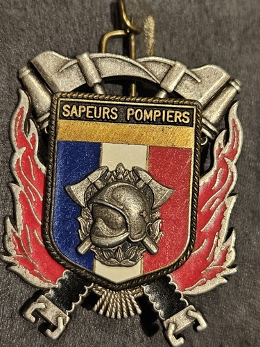Insigne pucelle sapeurs - insigne,