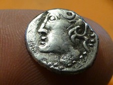 MONNAIE GAULOISE ANTIQUE - DENIER BUSTE GAUCHE & CHEVAL en ARGENT  ! 1,91gr !
