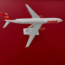 L&D?? maquette Avion agence TAM brazil Airbus A330 1:200 