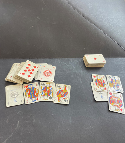 Deux mini jeux - , b.