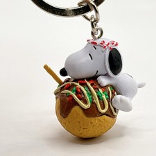 Snoopy Peanuts Takoyaki Osaka Keychain Figurine Mascotte Anime Souvenir Japonais