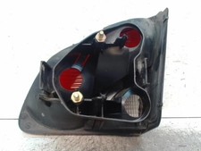 Feu arriere secondaire gauche