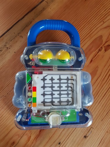 Ancien jeu électronique robot - jeu,