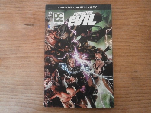 Saga présente forever - dc,