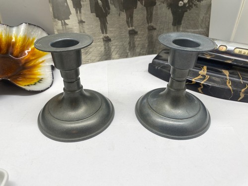 Deux bougeoirs metal - ,