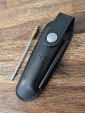 Étui Cuir Noir Forge De