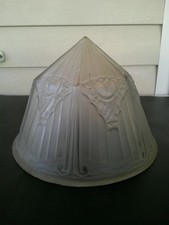 GLOBE OBUS ART DECO EN VERRE PRESSE MOULE POUR LAMPE LUSTRE STYLE DEGUE MULLER