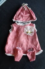 vêtements poupon corolle 30 cm neuf robe bonnet chaussons