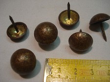 Clous de tapissier (70) perle