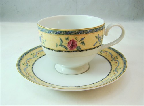 Ensemble tasses et - ensemble,