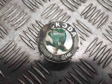 SKODA OCTAVIA II Combi 1Z5 Centres de Roue 6U0601151L 1.90 Diesel 77kw 26045991