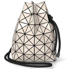 ISSEY MIYAKE Sac seau W Baobao