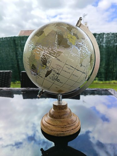 Globe terrestre décoratif