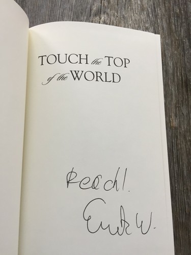 Signed touch the top - -, of