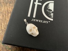 Oddities / bijoux pendentif