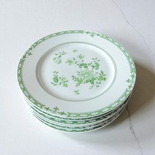 Limoges Raynaud. 6 assiettes à entremets porcelaine modèle à l'Amphitrite vert