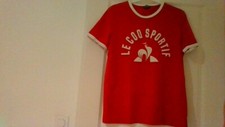 T SHIRT le coq sportif rouge trés bon état taille L