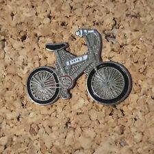 Pin's Bmx Vélo Cyclisme Cycliste VTT Vintage Street Rare Riders Cycle Bicyclette
