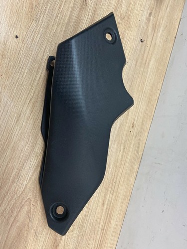 Cache carenage plastique - cache,