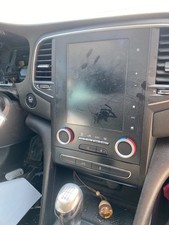 ECRAN GPS ET AUTORADIO TACTILE