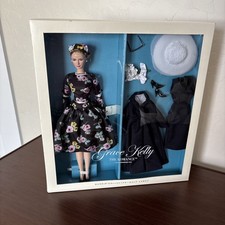 Silkstone Barbie LE Gift