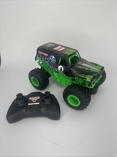 Monster jam official grave - monster,
