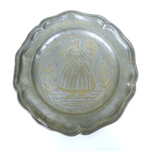 Assiette En Étain 1724 Étain Ciselé