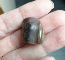 Pierre roulée Auralite 23 ou Canadian Amethyste 8,13 g / 2 cm  Canada