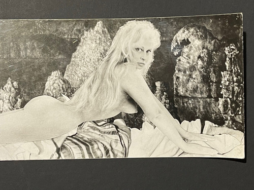 Curiosa photo années 1970 - , nu