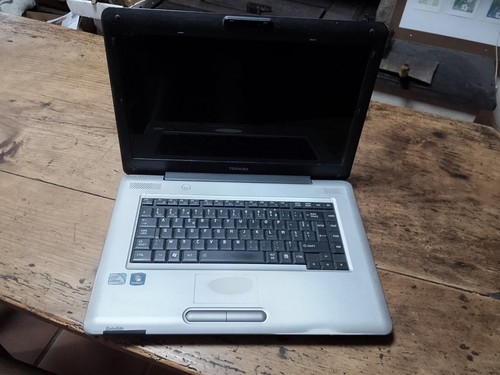 Toshiba satellite l450 19z - satellite, hs