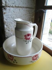  Ensemble de toilette en faïence Badonviller Rose rouge bon état de conservation