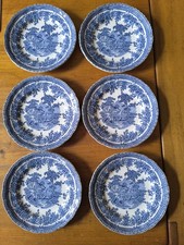 Six Assiettes à Dessert