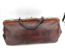 JOLI SAC DE MEDECIN EN CUIR