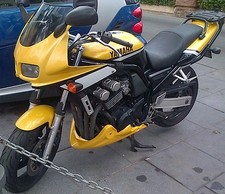 Fazer 600 Sabot moteur à peindre (Ref : M124) 