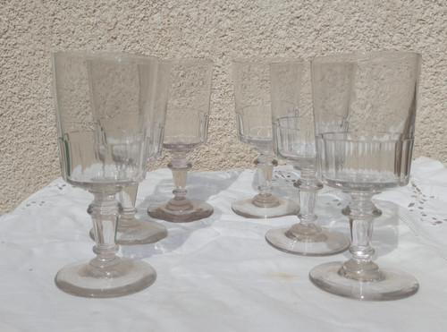 Verres pied à côtes - à,