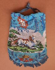 Bourse aumônière à décor de chien, sablé de perles, verre, époque 19ème siècle