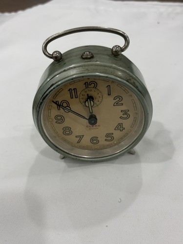 Ancien réveil clerc - ⏰️,