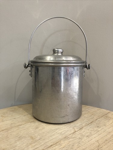 Ancien petit pot avec - petit,