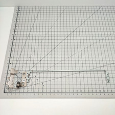 HP NoteBook 15-ay105nf - Charniere d'ecran gauche / Left hinge - AM1EM000100