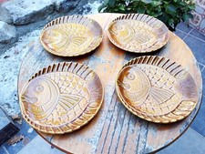 Lot 4 Assiettes Barbotine