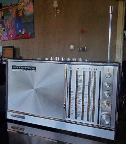 Ancienne radio grundig - radio,
