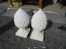 PAIRE DE PIGNES DE PIN EN