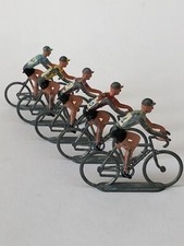 Superbe ancien LOT 5 CYCLISTES VELOS en PLOMB ou ALU de QUIRALU ? Tour de France