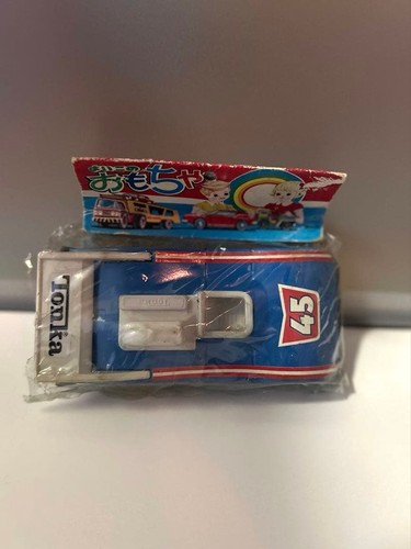 Voiture miniature tonka - miniature, en
