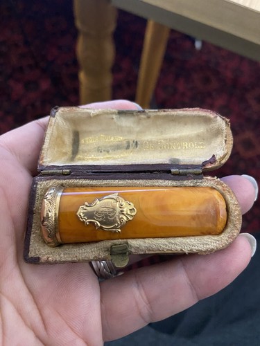 Ancien fume cigarette press - ancien,