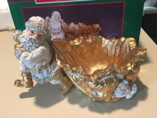 COLLECTIBLE HOUSE OF LLOYD CHRISTMAS around the world CHATEAU CLAUS candy dish
