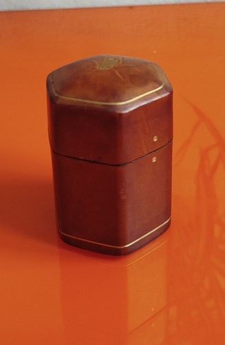 Ancien pyrogène boîte - ancien,